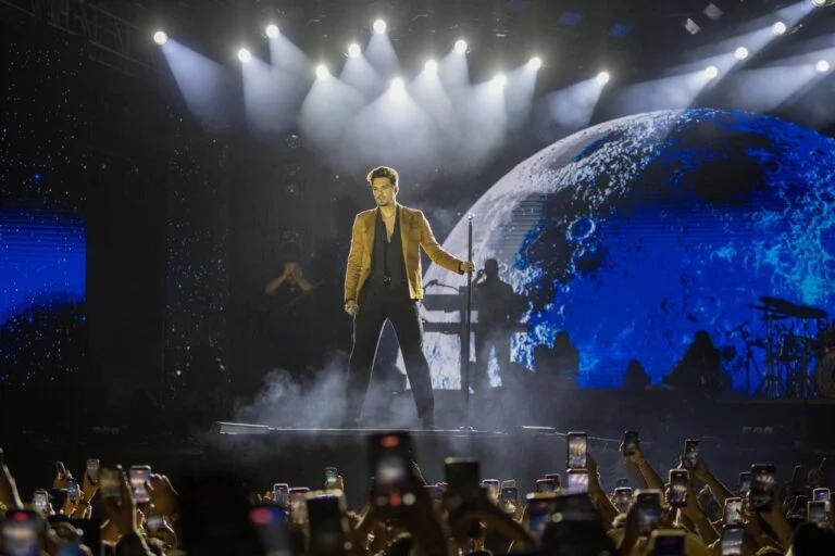 Luan Santana reúne multidão na Fonte Nova com turnê “Registro Histórico”