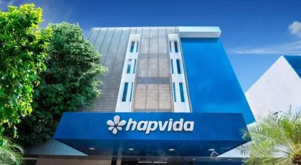Alvo de operação, Hapvida afirma manter compromisso com pacientes com TEA após denúncias