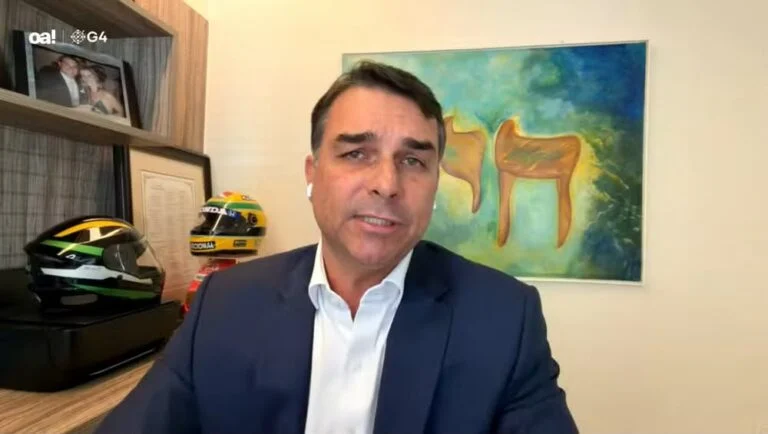 Flávio Bolsonaro diz que escândalo do INSS chegou ao gabinete de Lula: “Chegou por intermédio do Marcola”