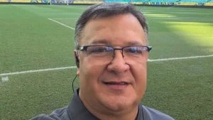 Voz conhecida do esporte baiano estreia como locutor da Fonte Nova