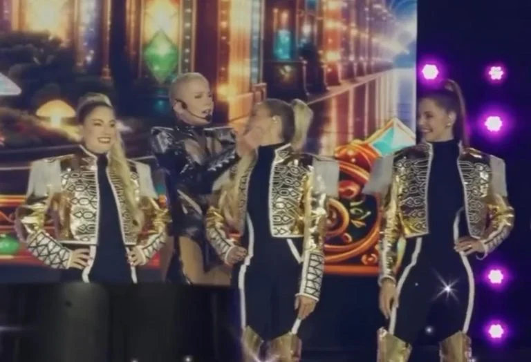 Nostalgia! Xuxa apresenta paquitas que marcaram sua carreira e fizeram parte da geração dos fãs