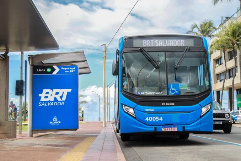 Prefeitura implanta nova linha no sistema BRT Salvador para conectar a Estação da Lapa a Patamares