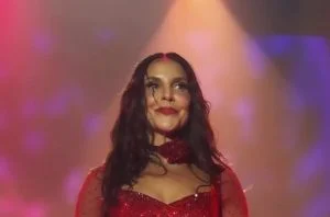 Ivete Sangalo é surpreendida por coro da multidão em “Tempo de Alegria” no Rock in Rio