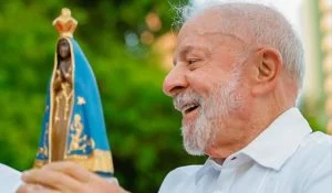 Lula assume liderança entre católicos na Bahia e dispara em vantagem sobre Flávio, aponta pesquisa