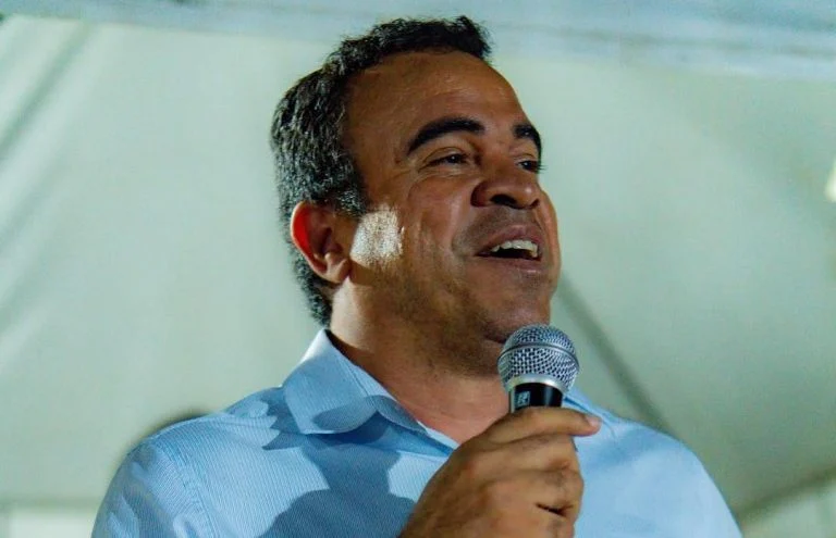 A quatro dias das eleições, Ronaldo Mansur recebe alta médica após acidente em Salvador