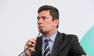 “Estarrecedoras”: Moro reage a revelações sobre Moraes e anuncia novo pedido de impeachment