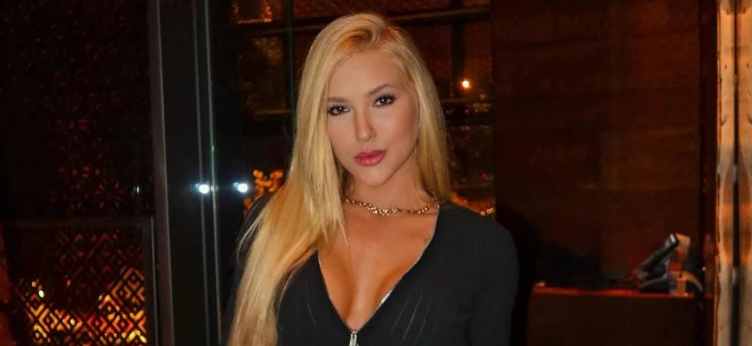 Virginia chama atenção ao faturar mais de R$ 50 mil em live no tiktok e web reage: “O mundo está virado mesmo”