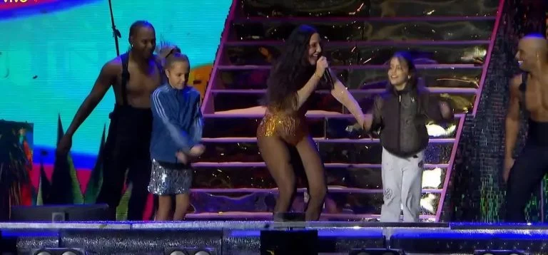 Rock in Rio: Ivete Sangalo encerra participação deste ano com as filhas no palco e diverte o público