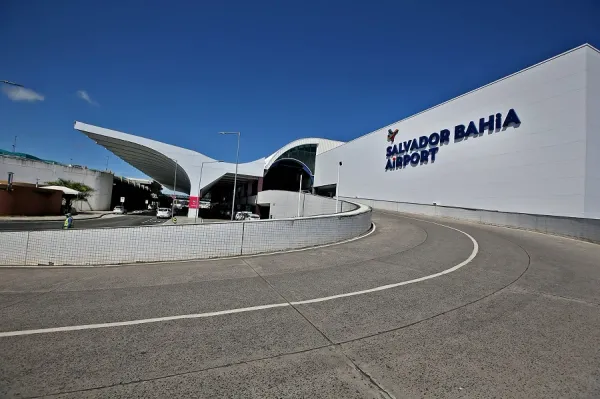 Drone sobrevoa região do aeroporto de Salvador e impede pousos e decolagens