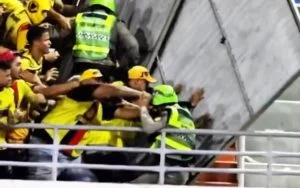 Briga entre torcedores do Sport e CRB mobiliza PM e termina com prisões