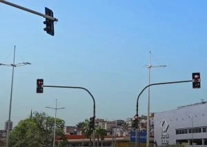 Salvador atinge a marca de mil semáforos inteligentes instalados