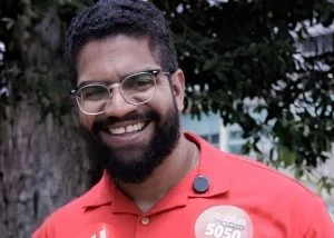 Com mais de 200 mil votos, comunista Jones Manoel é eleito deputado federal por Pernambuco