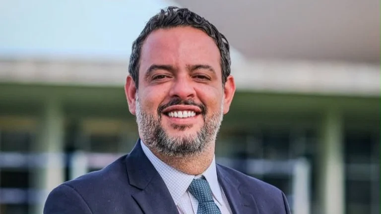 Lucas reis divulgação fernanda souza