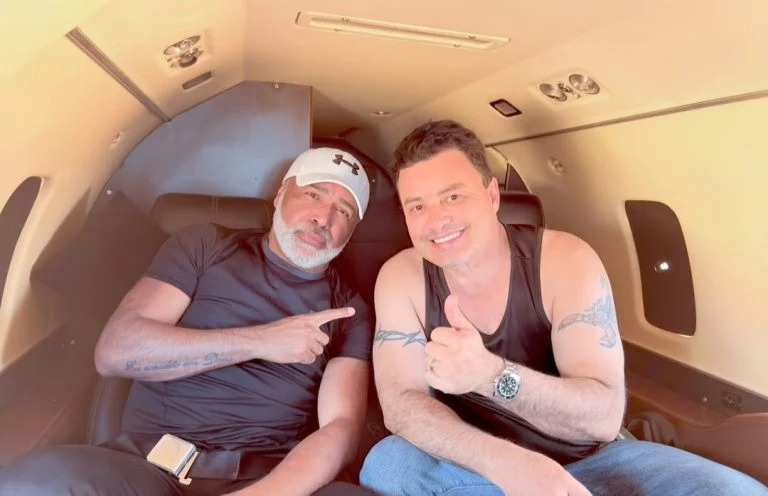 Renner anuncia carreira solo e revela projeto em homenagem a Rick: “Seguiremos em frente”