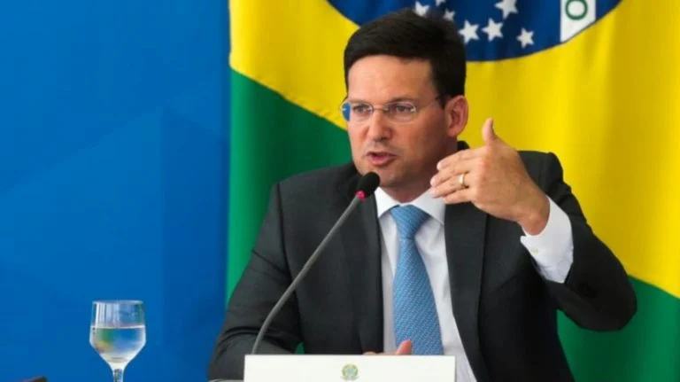 João Roma fala sobre possibilidade de ganhar cargo caso Flávio Bolsonaro seja eleito: “Tenho uma excelente relação”