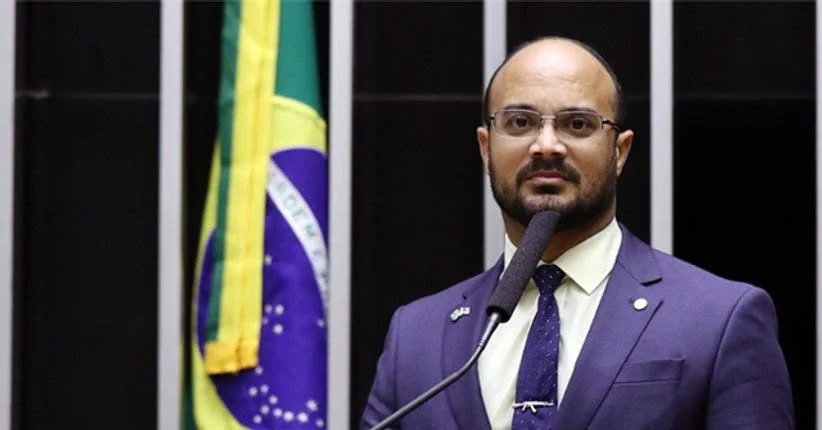 Com mais de 105 mil votos, Capitão Alden cresce nas urnas e ganha força nas articulações políticas para 2028