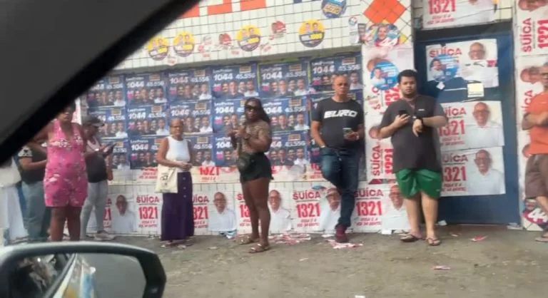 Escolas do Pau Miúdo surpreendem com grandes filas para votação neste domingo; veja vídeo