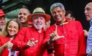Durante ato na Avenida Paulosta, Jerônimo reforça apoio a Lula e convoca nordestinos para o segundo turno