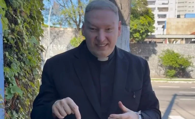 Padre Marcelo Rossi compartilha vídeo indo votar e surpreende ao fazer gestão de apoio a Lula