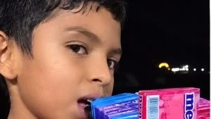 Influenciadora pede que menino autista faça “L” e se recusa a comprar balas em Fortaleza
