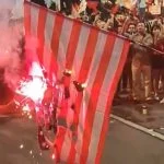 “Queima, queima”: manifestantes põem fogo em bandeira dos Estados Unidos durante ato pró-Lula