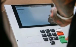 Eleições 2026: compra de votos dispara e lidera registros de crimes eleitorais